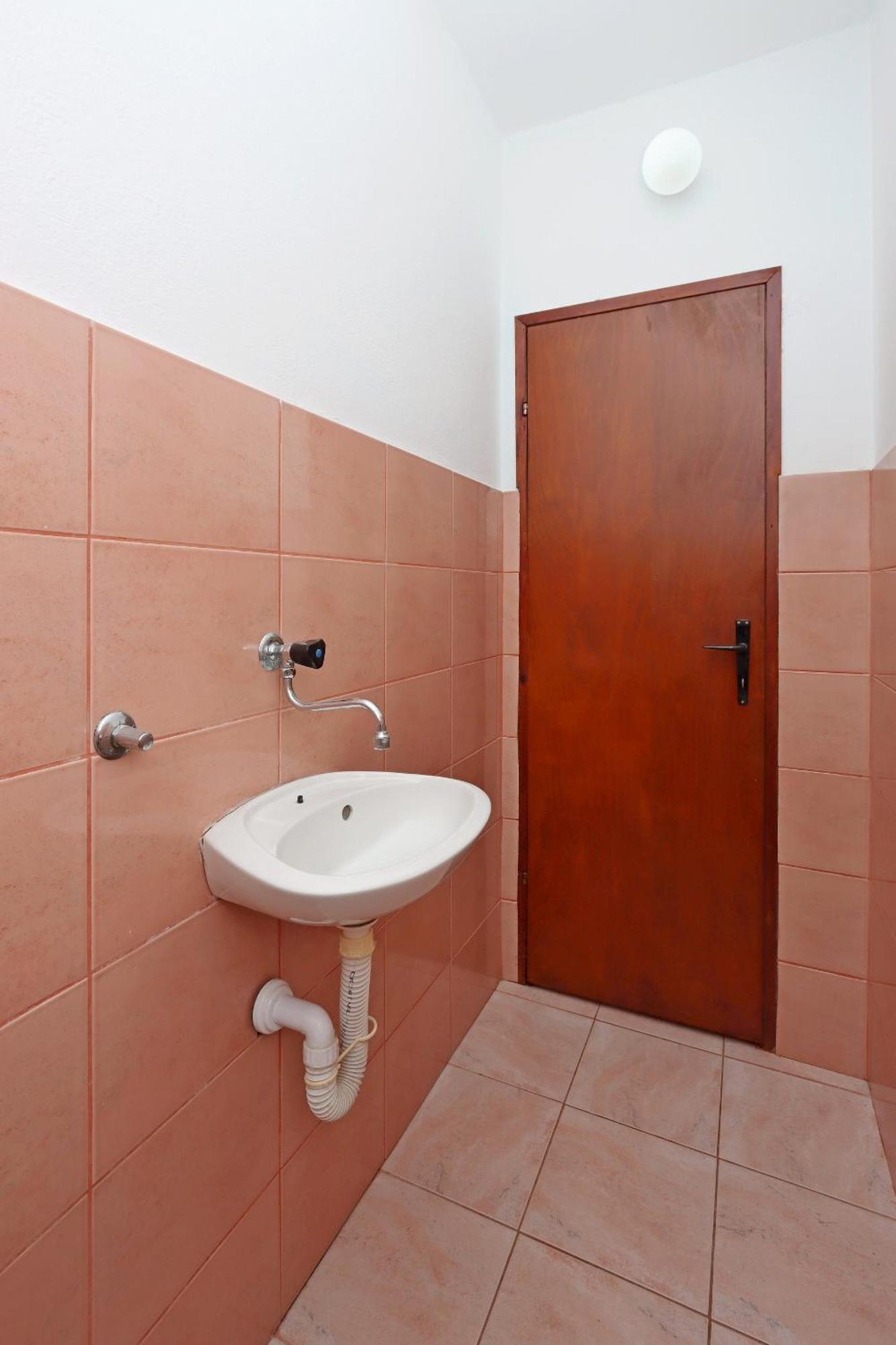 Apartments With A Parking Space Senj - 5571 الغرفة الصورة