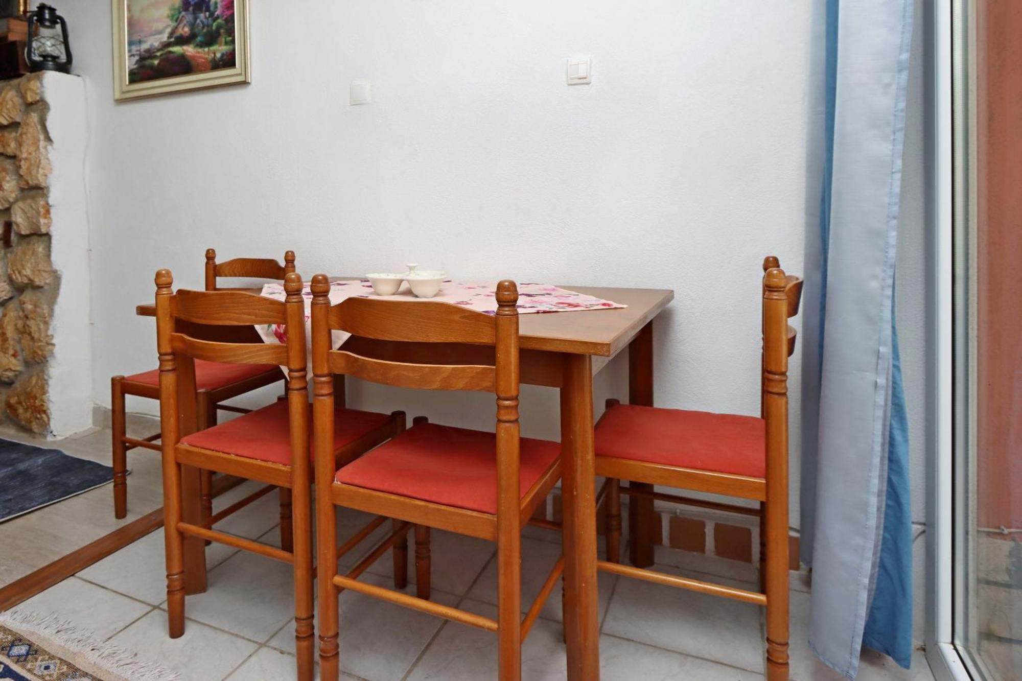 Apartments With A Parking Space Senj - 5571 الغرفة الصورة