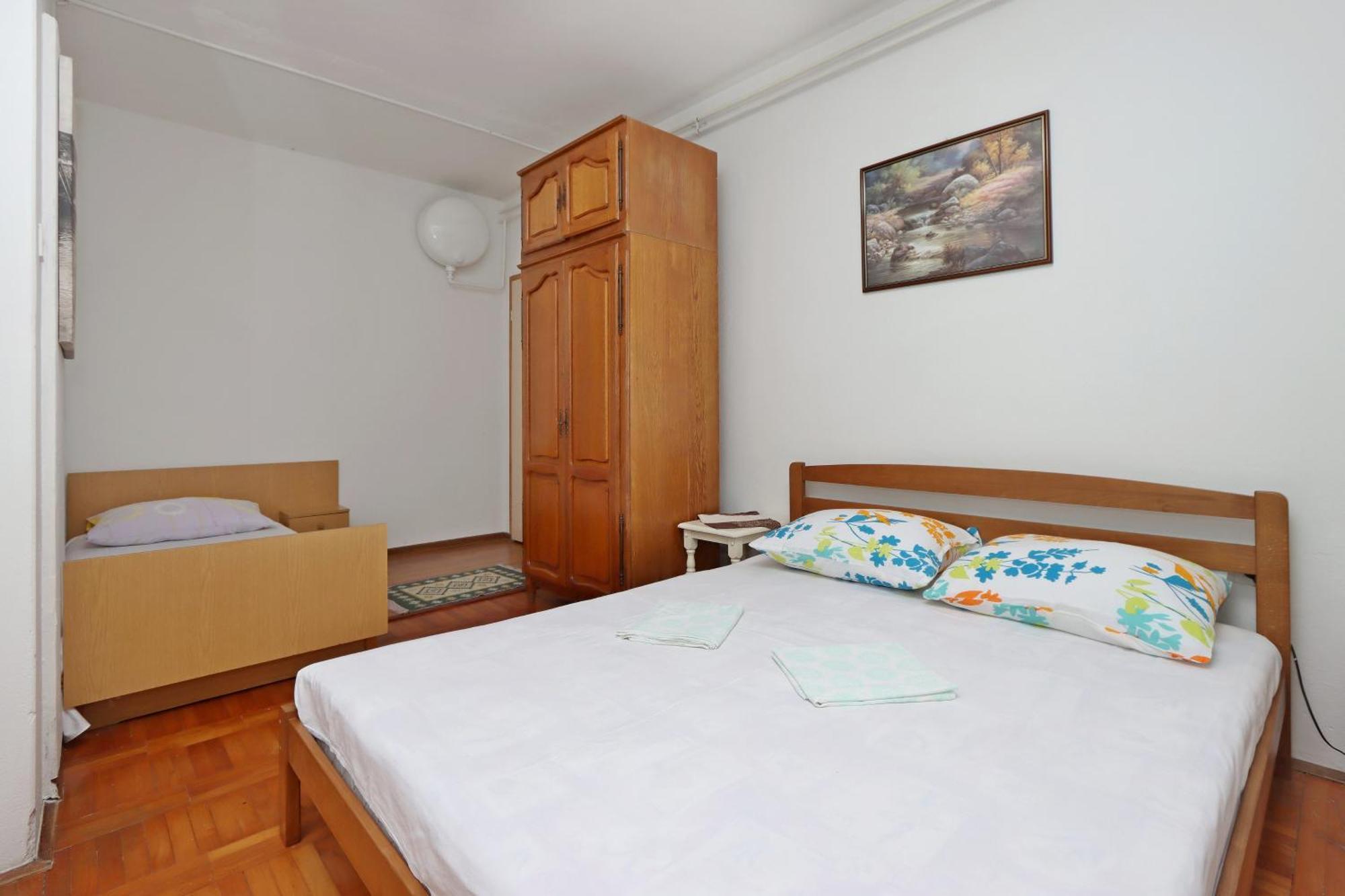 Apartments With A Parking Space Senj - 5571 الغرفة الصورة